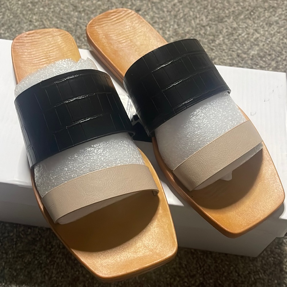 Square toe sandals